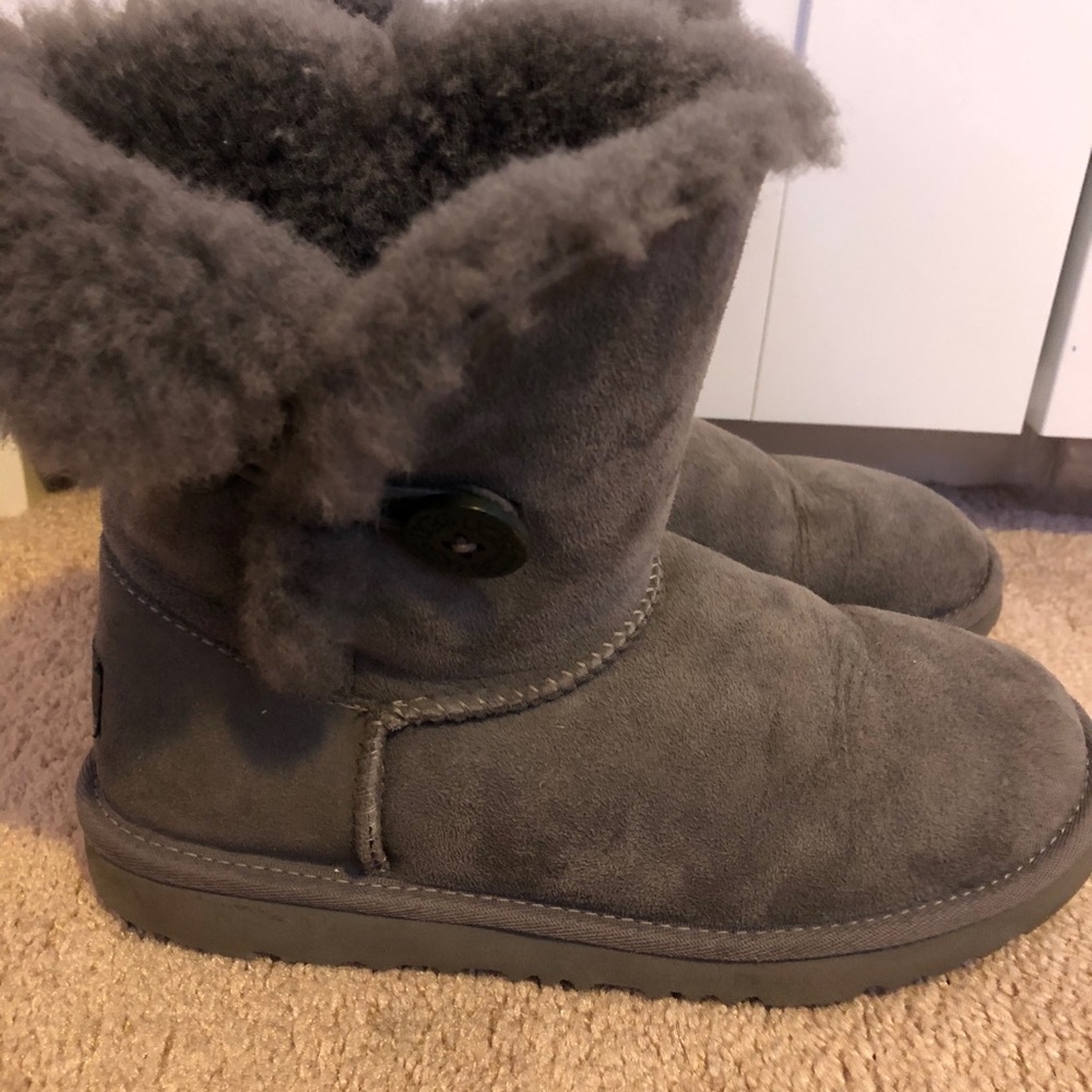 Ugg boots - Picture 3 of 3